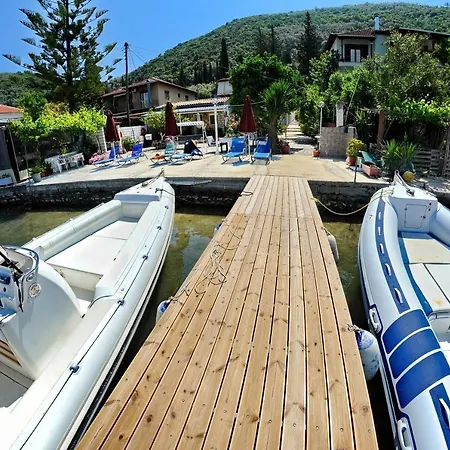 Apartament Spiros House And *