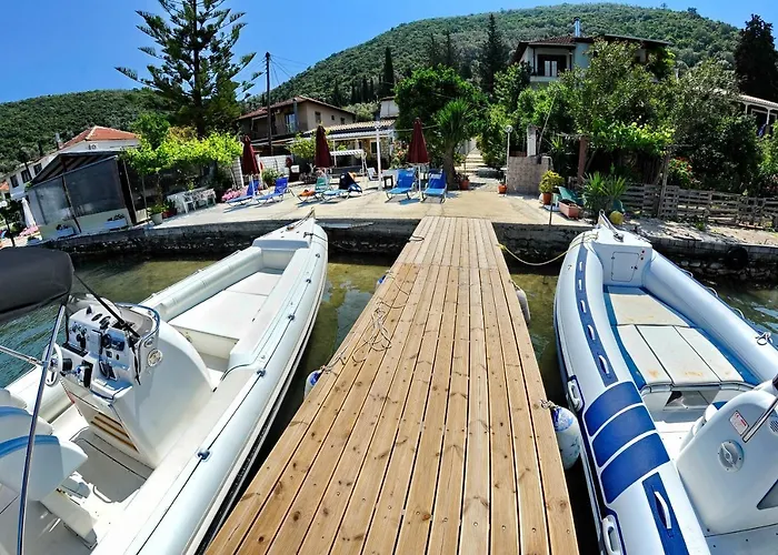 Apartament Spiros House And *