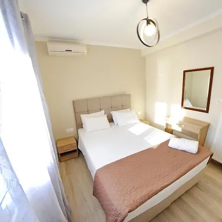 Appartement Spiros House And Yénion